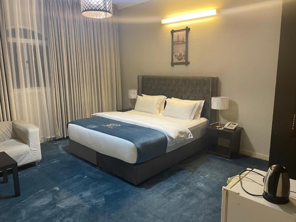 Crystal Blue Hotel Рабиг Экстерьер фото